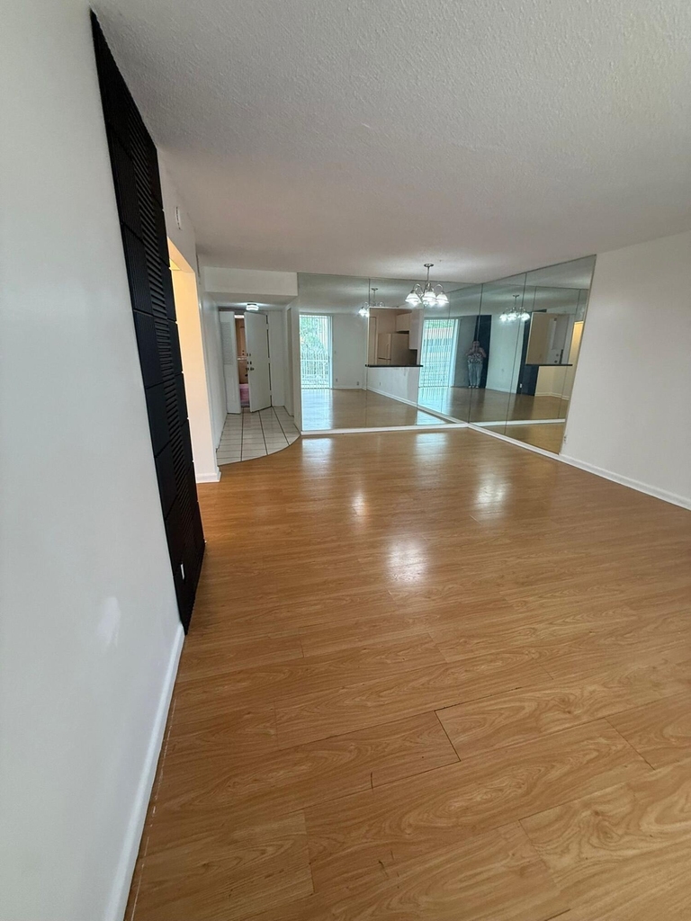 404 Nw 68th Avenue - Photo 12