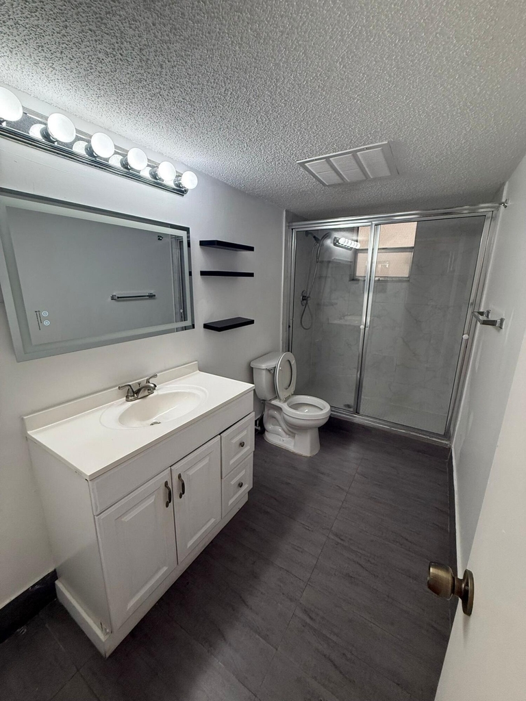 404 Nw 68th Avenue - Photo 29
