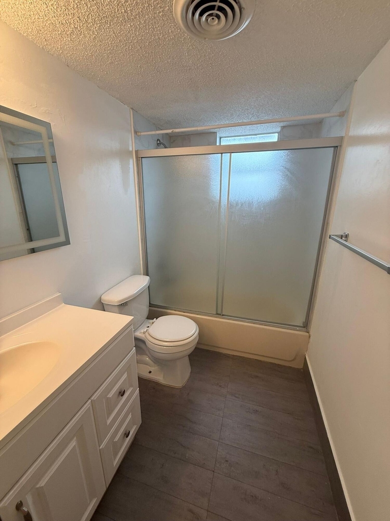 404 Nw 68th Avenue - Photo 23