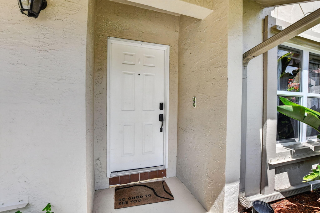 10065 Camelback Lane - Photo 5