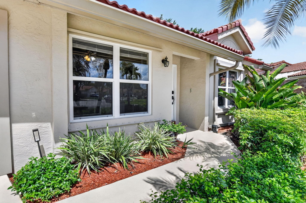 10065 Camelback Lane - Photo 4