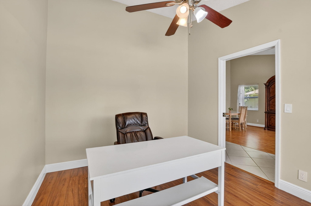10065 Camelback Lane - Photo 33