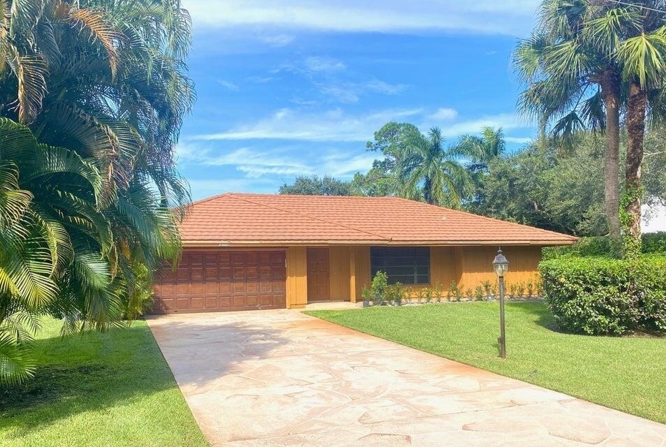 5585 Pennock Point Road - Photo 0