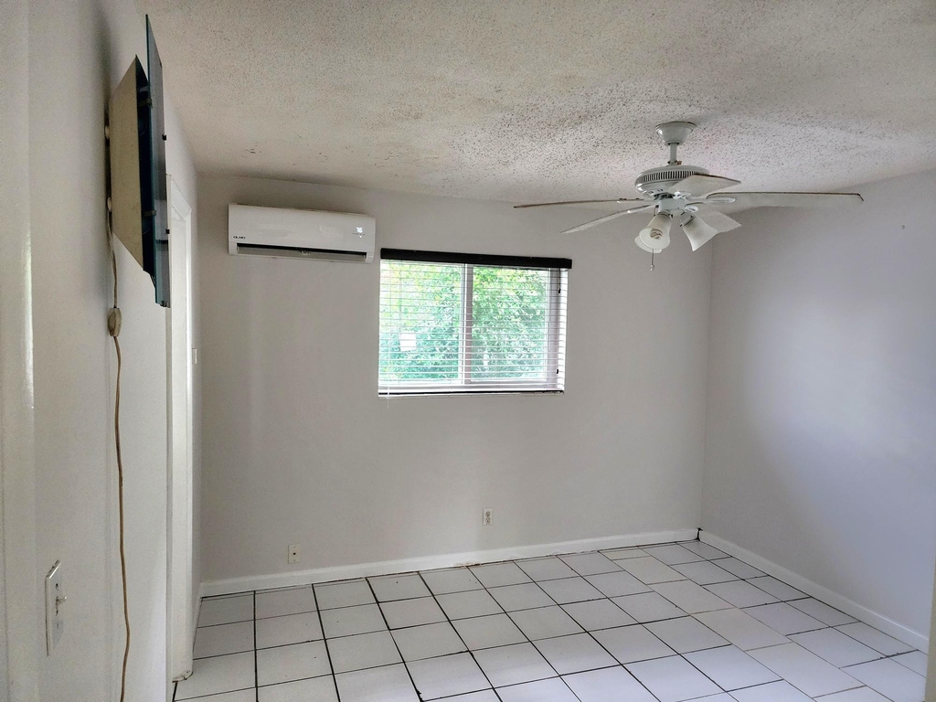 750 Sw 2 Street - Photo 5