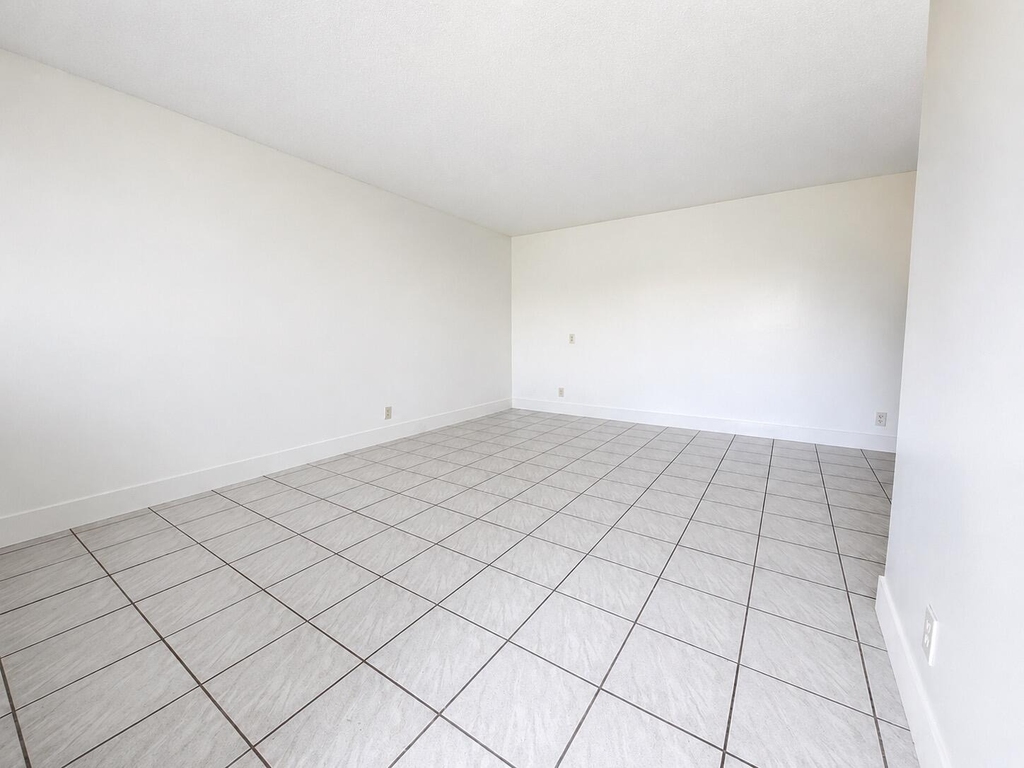 1857 Jefferson Street - Photo 6