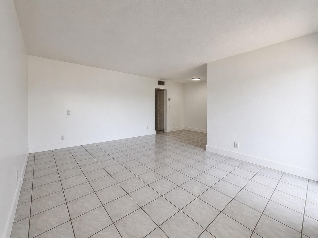 1857 Jefferson Street - Photo 7