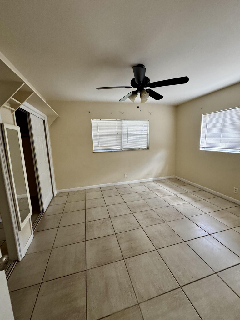 2824 N Dixie Highway - Photo 7