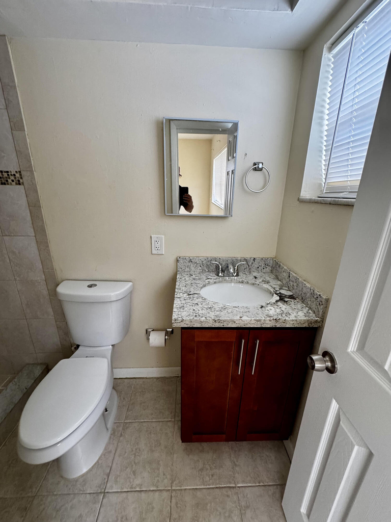 2824 N Dixie Highway - Photo 5