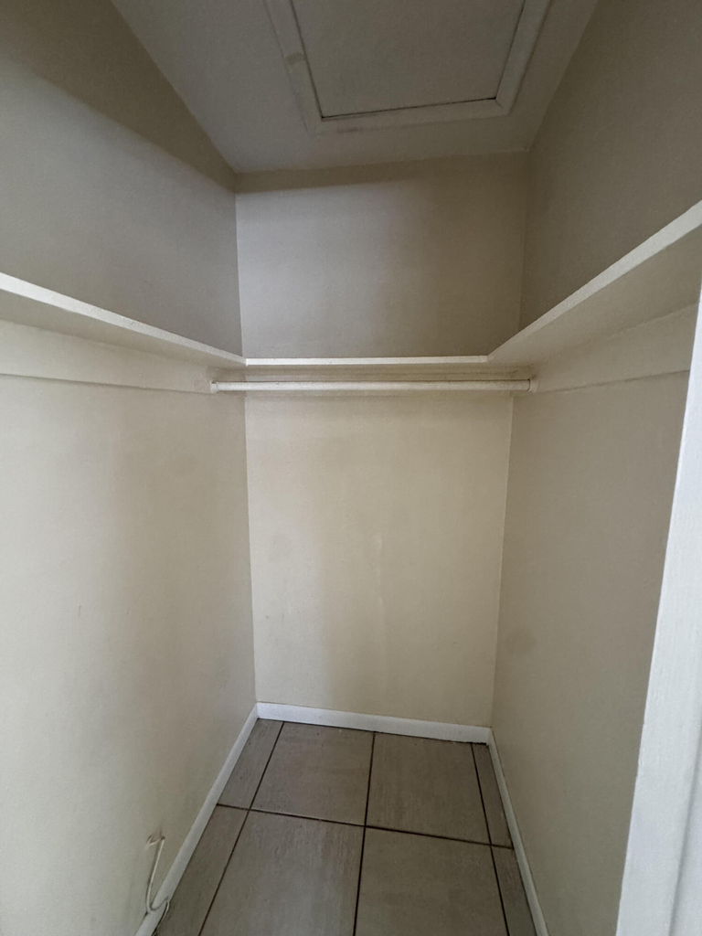 2824 N Dixie Highway - Photo 11