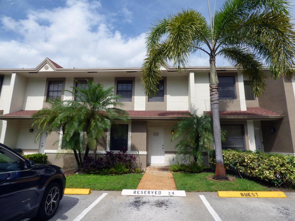 227 City View Drive - Photo 0