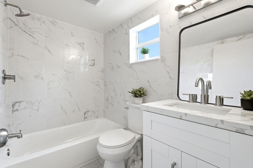 1747 Rodman Street - Photo 12