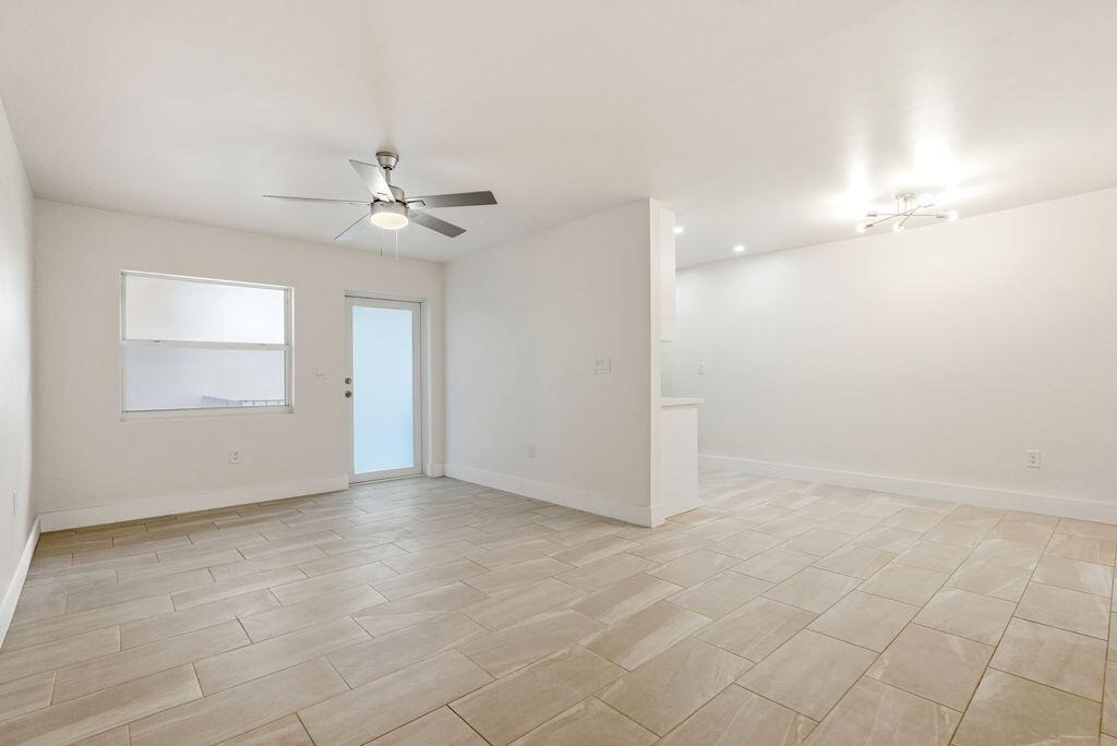 1747 Rodman Street - Photo 3