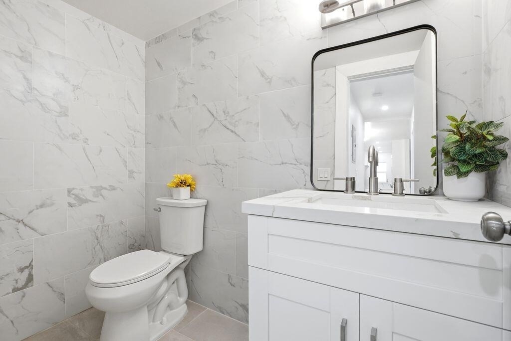 1747 Rodman Street - Photo 9