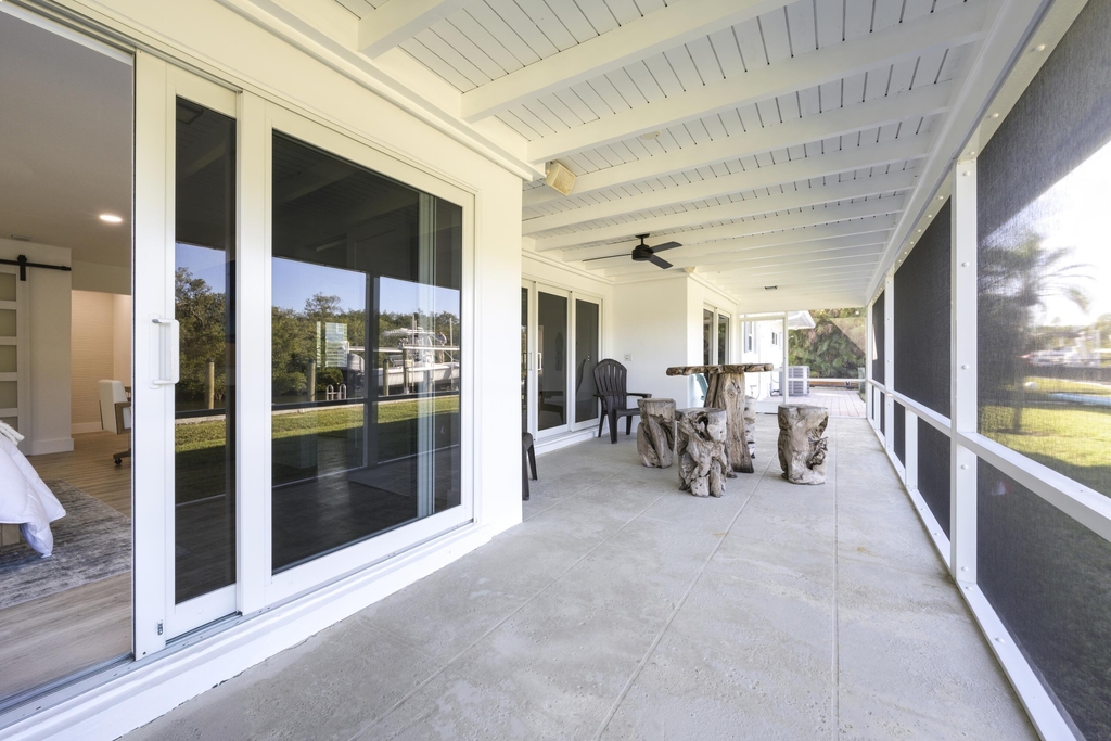 8585 Se Palm Street - Photo 27