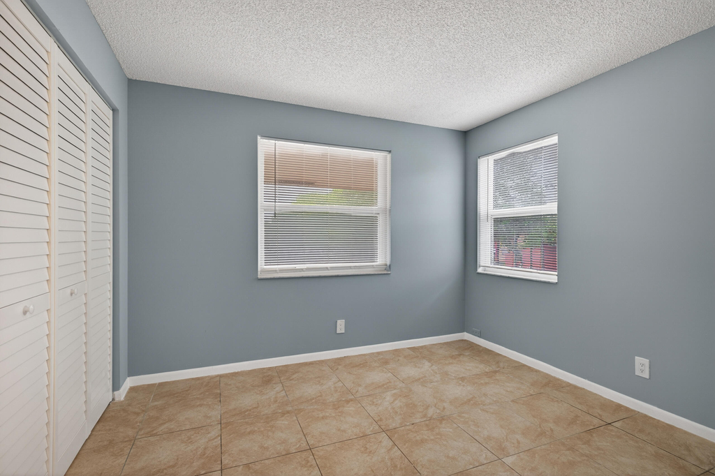 95 Ne 41st Street - Photo 8