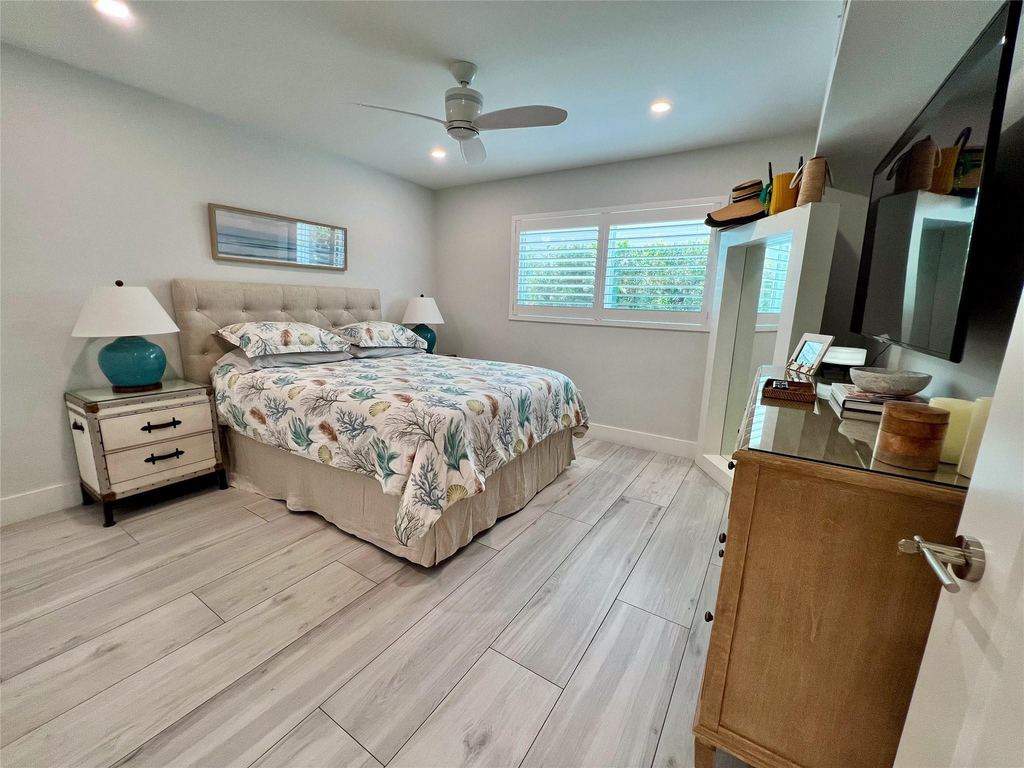 2115 Ne 37th Drive - Photo 14
