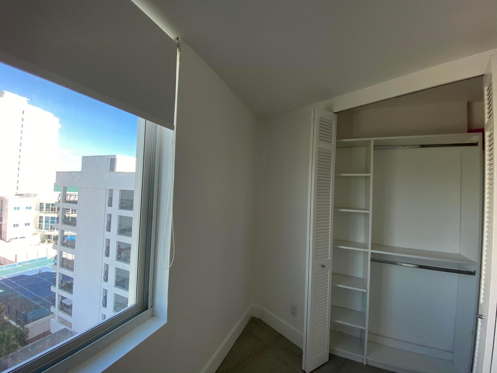 5401 Collins Avenue - Photo 19