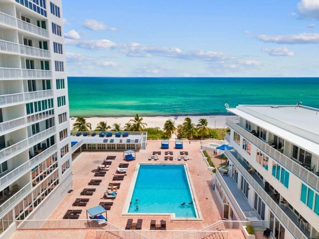 5401 Collins Avenue - Photo 31