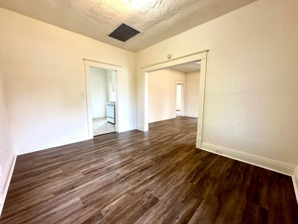 523 Valley Forge Road - Photo 16