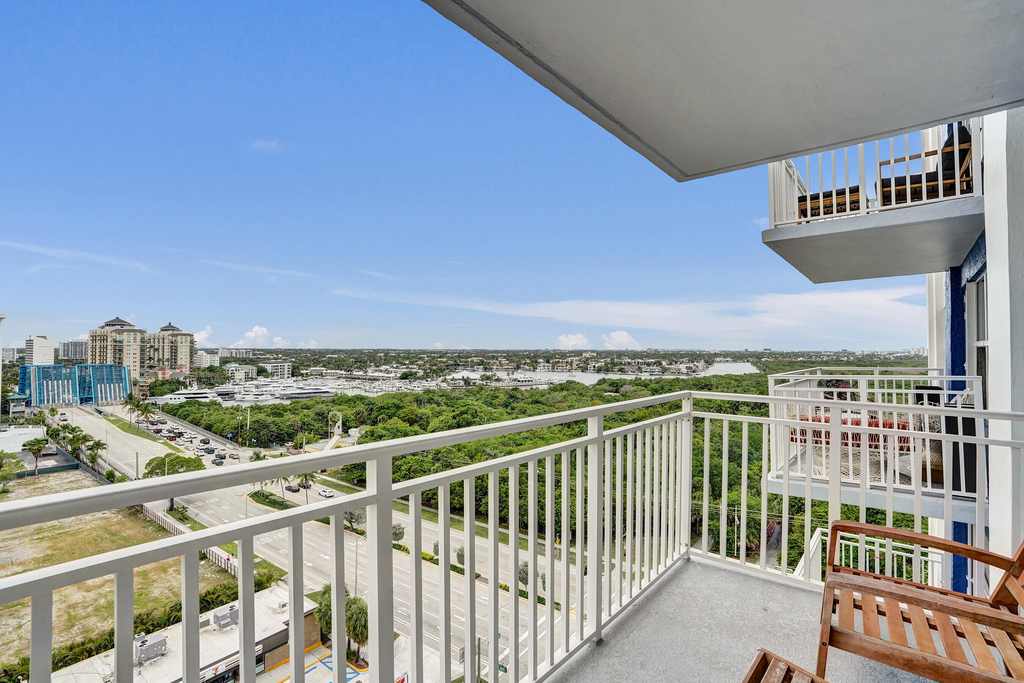 3000 E Sunrise Boulevard - Photo 50