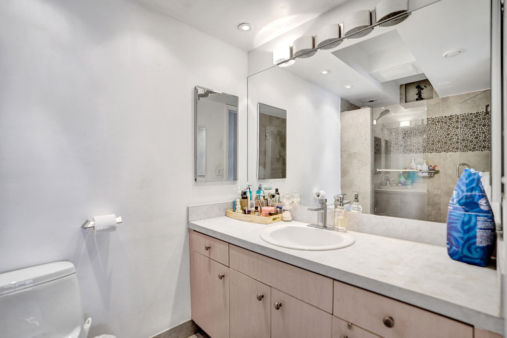 3000 E Sunrise Boulevard - Photo 40