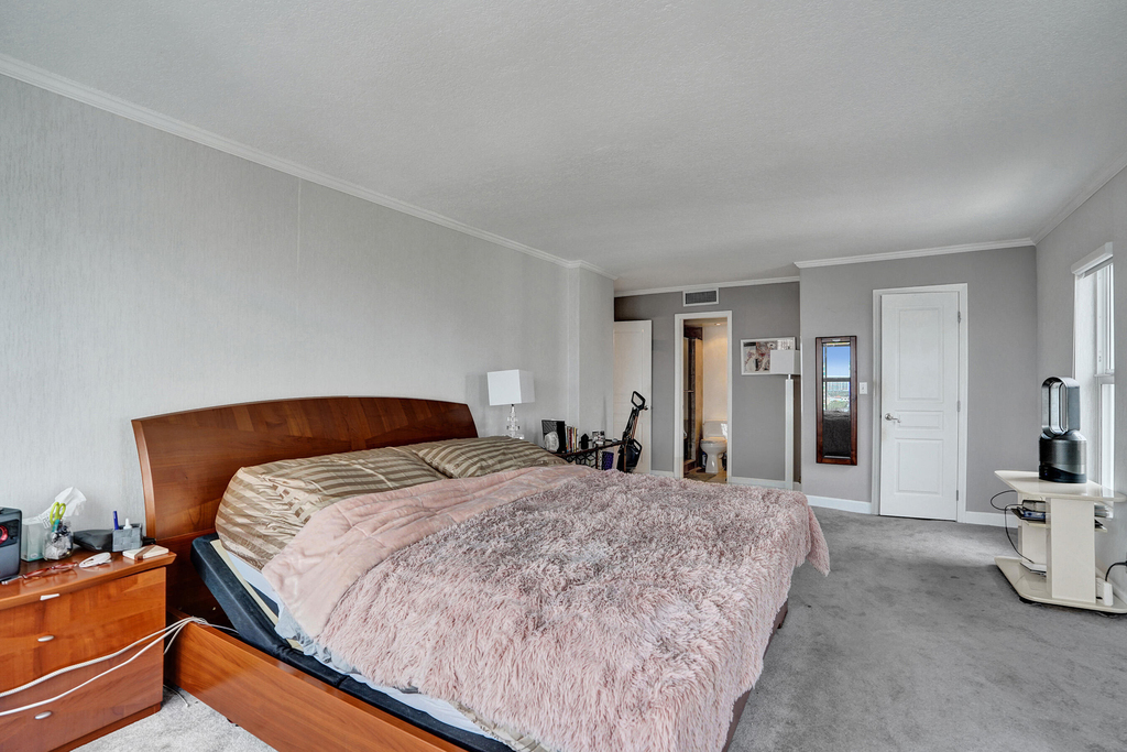 3000 E Sunrise Boulevard - Photo 33