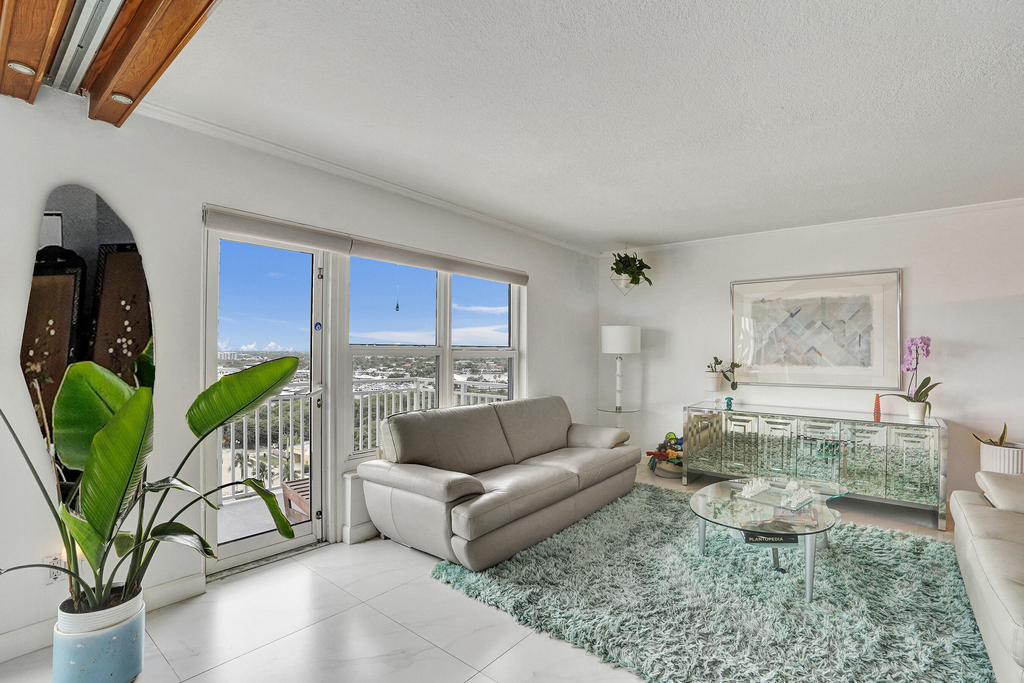 3000 E Sunrise Boulevard - Photo 20