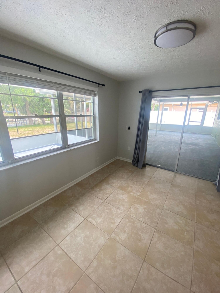 1317 Willow Road - Photo 24