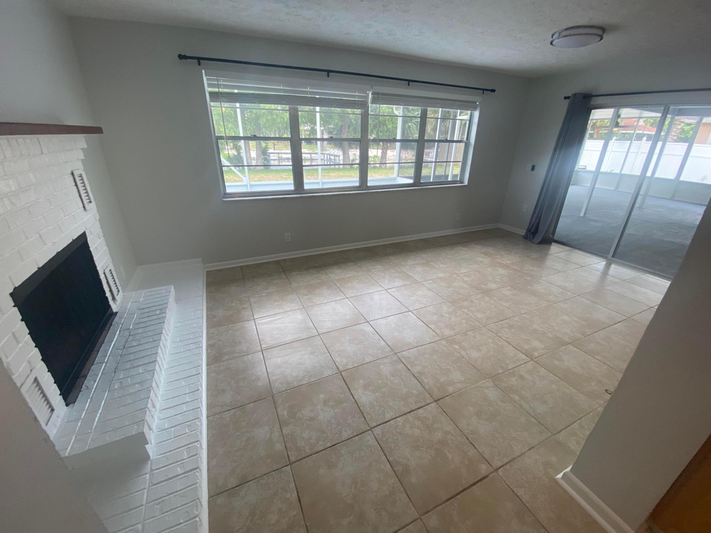 1317 Willow Road - Photo 9