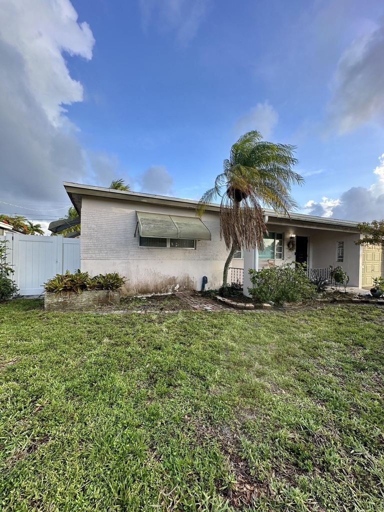 7000 Sw 11th Street - Photo 2