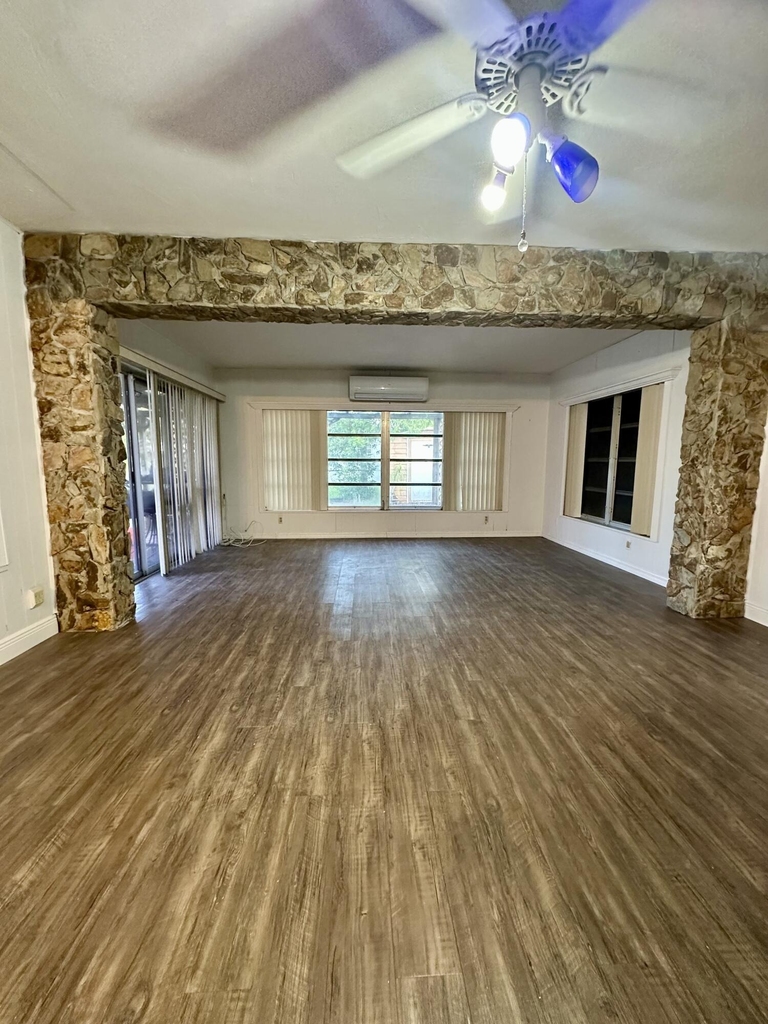 7000 Sw 11th Street - Photo 13