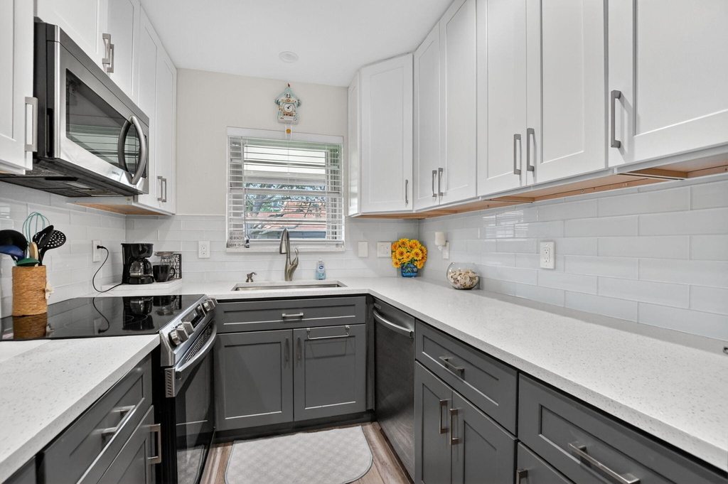 1050 Nw 13th Street - Photo 9