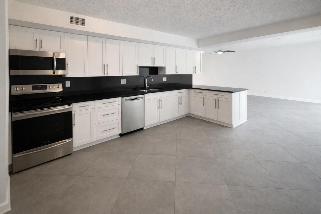 3355 Jaywood Terrace - Photo 5