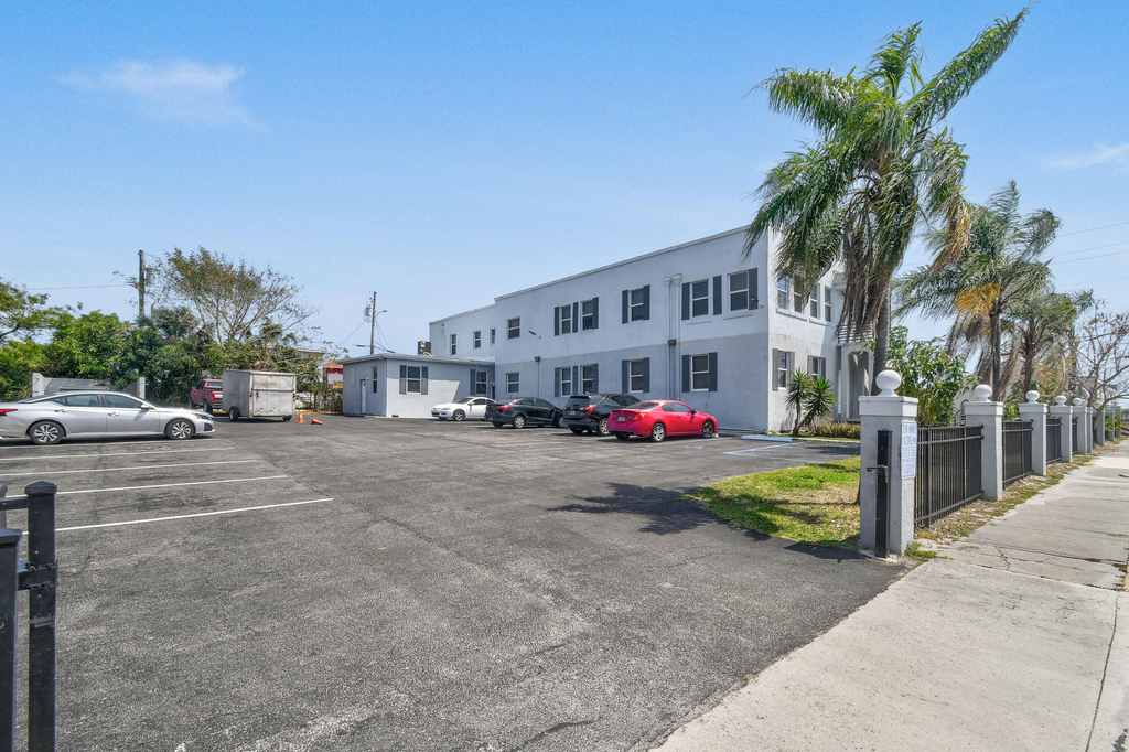 1401 Division Avenue - Photo 19