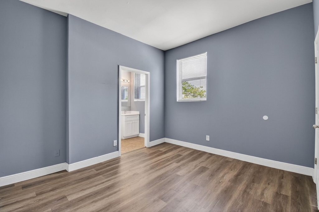 1401 Division Avenue - Photo 15