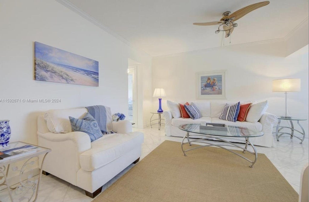 9 N Birch Road - Photo 1