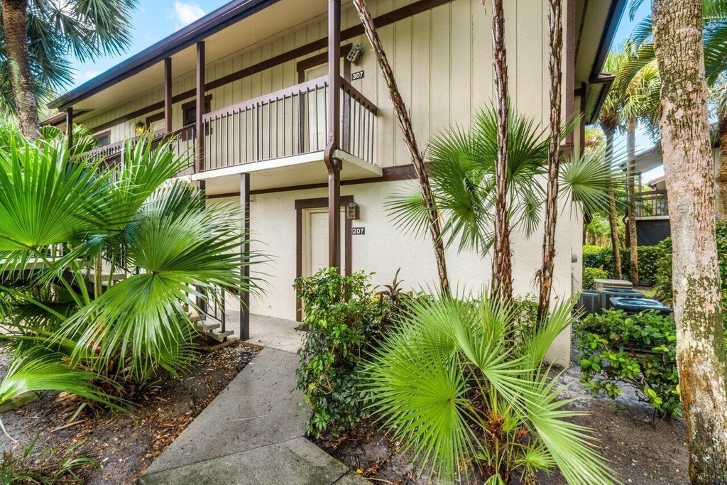 13334 Polo Club Road - Photo 36