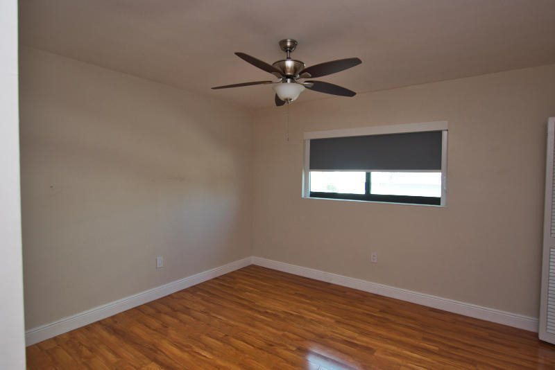 300 80th Street - Photo 7