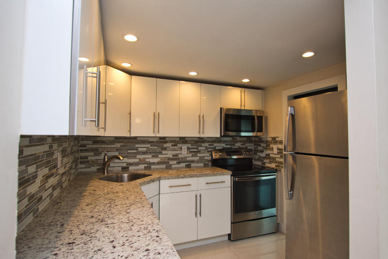 300 80th Street - Photo 3