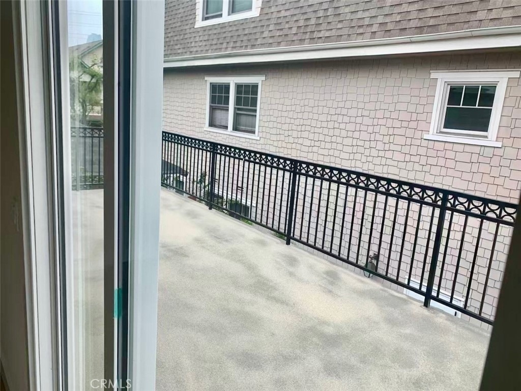 913 W 21st - Photo 46
