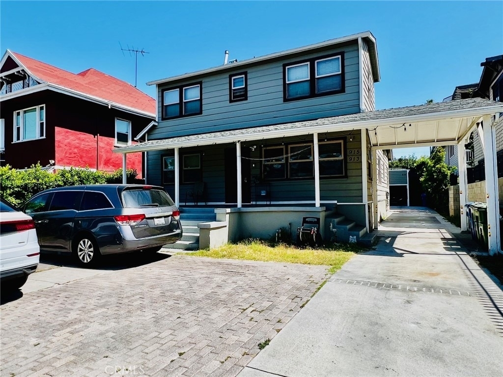 913 W 21st - Photo 2