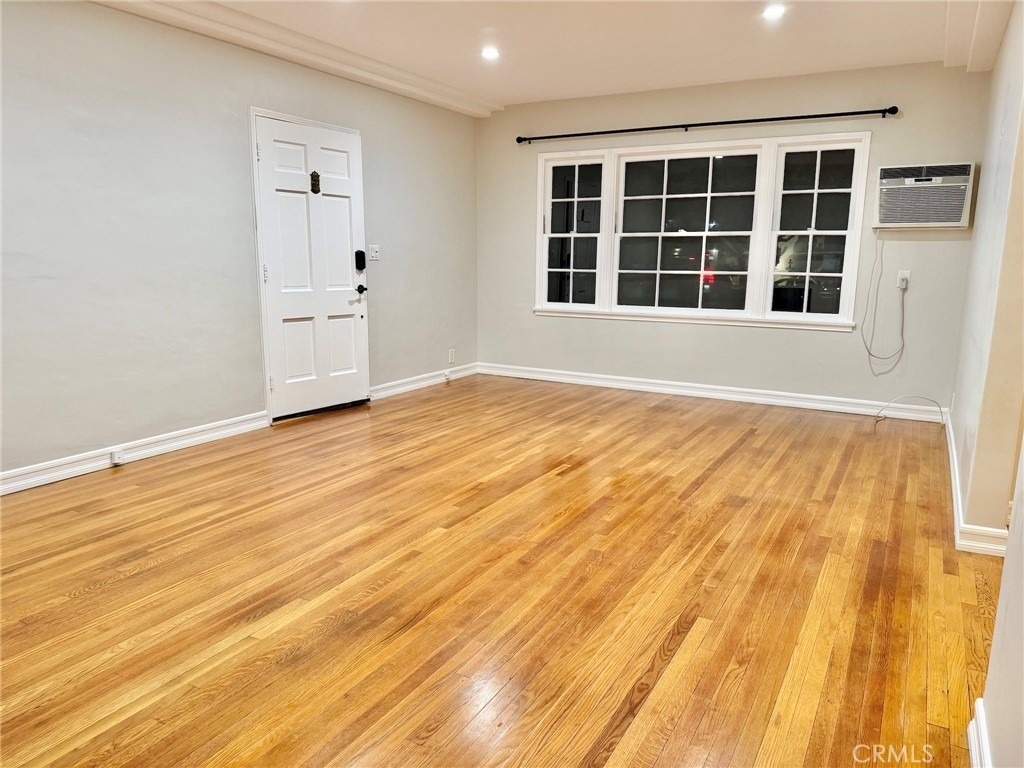 1744 Huntington Drive - Photo 12
