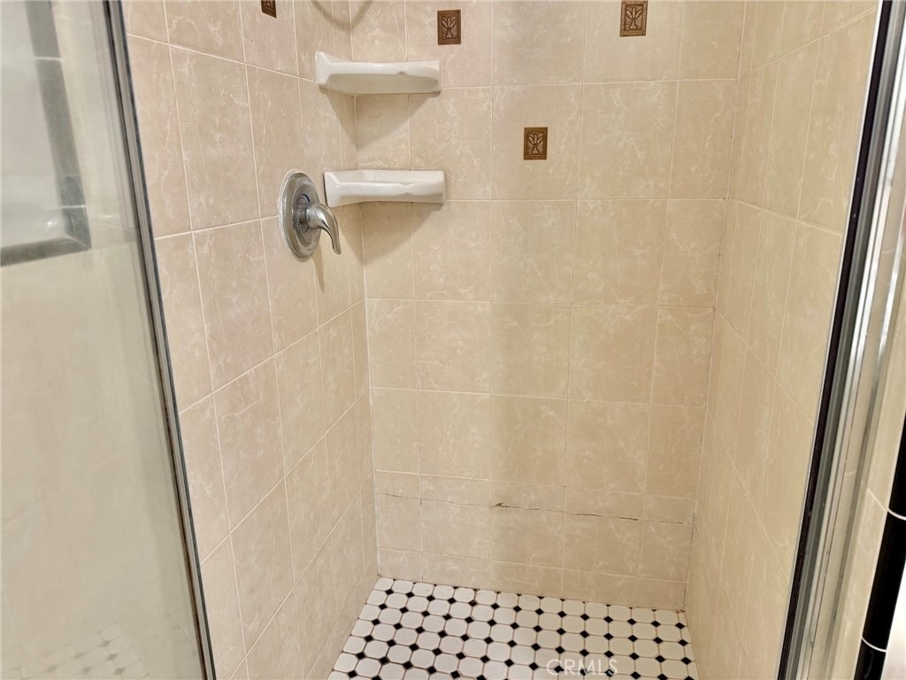 1744 Huntington Drive - Photo 46