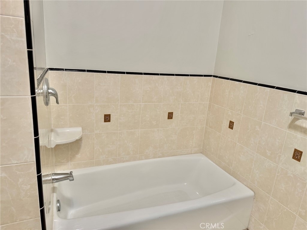 1744 Huntington Drive - Photo 43