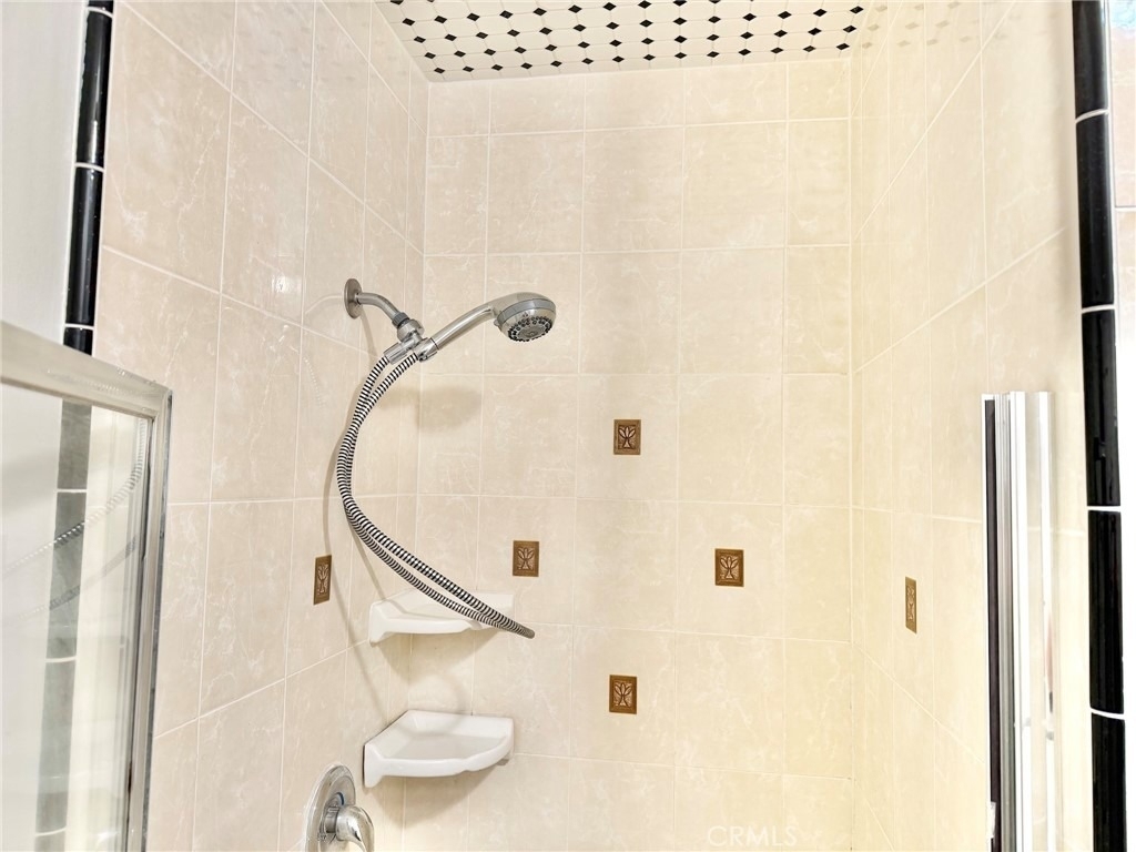 1744 Huntington Drive - Photo 44
