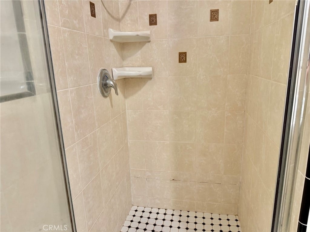 1744 Huntington Drive - Photo 45