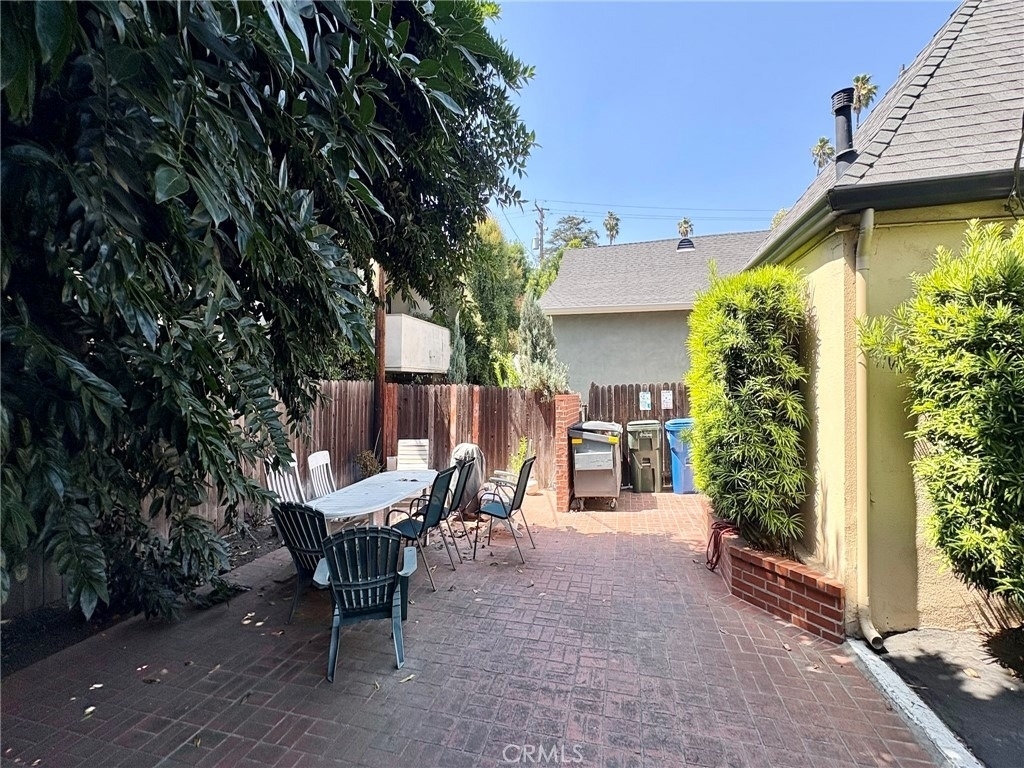 1744 Huntington Drive - Photo 48