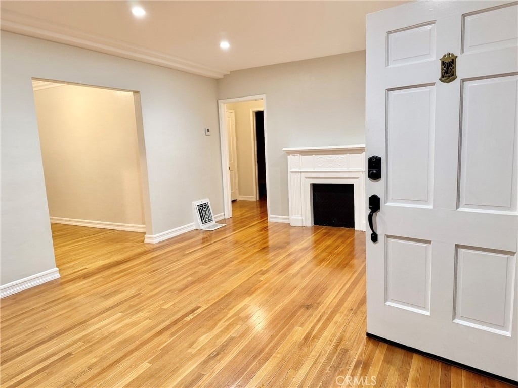 1744 Huntington Drive - Photo 7