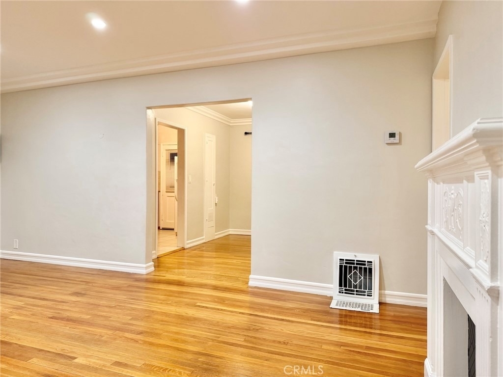 1744 Huntington Drive - Photo 9