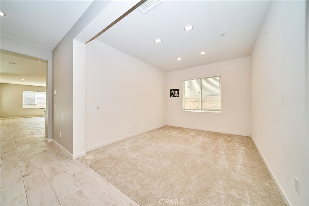 2622 E Embry Lane - Photo 5